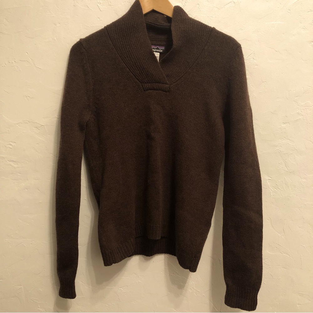 Patagonia 100% lambswool sweater